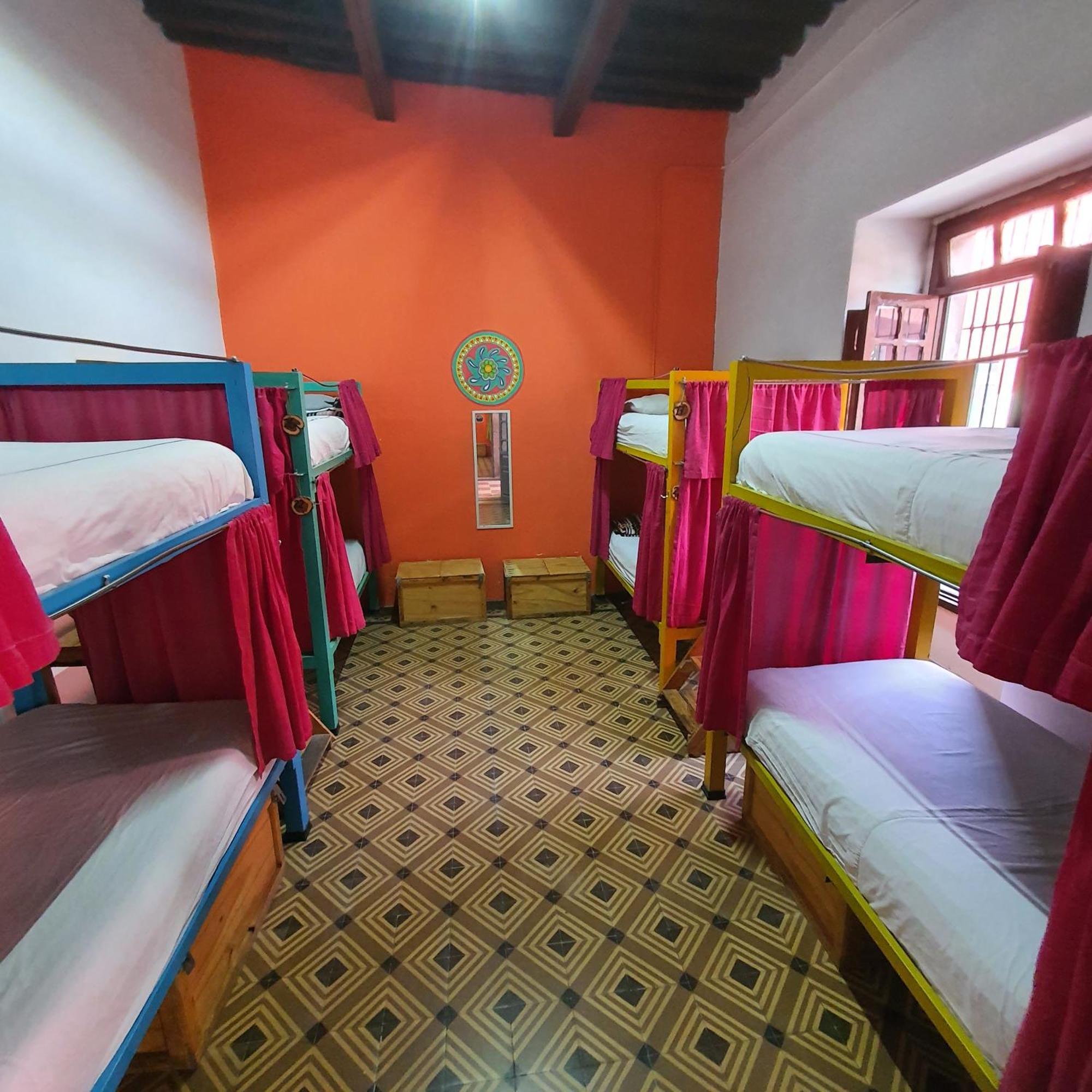 Sukha Hostel San Luis San Luis Potosí Szoba fotó